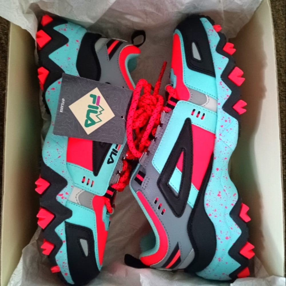 NWT Fila
